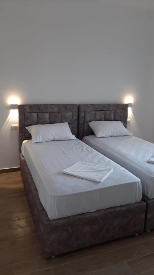 Sea & Sun Apartment Vlorë エクステリア 写真