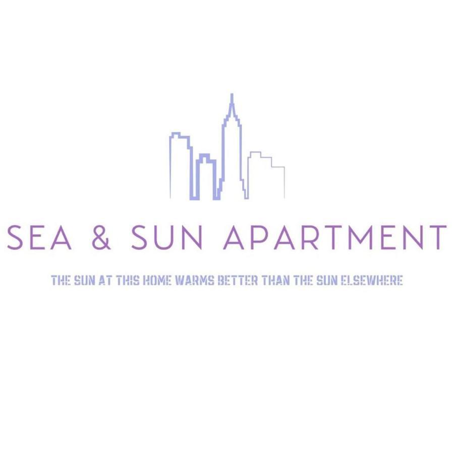 Sea & Sun Apartment Vlorë エクステリア 写真