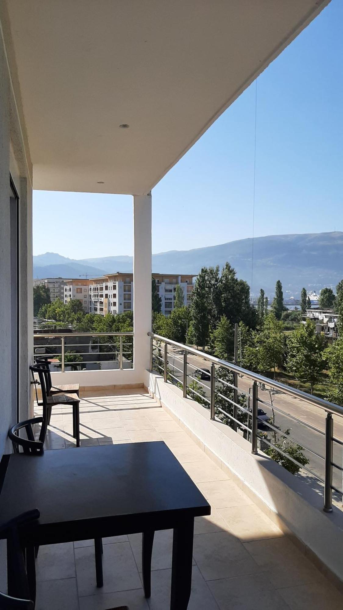 Sea & Sun Apartment Vlorë エクステリア 写真