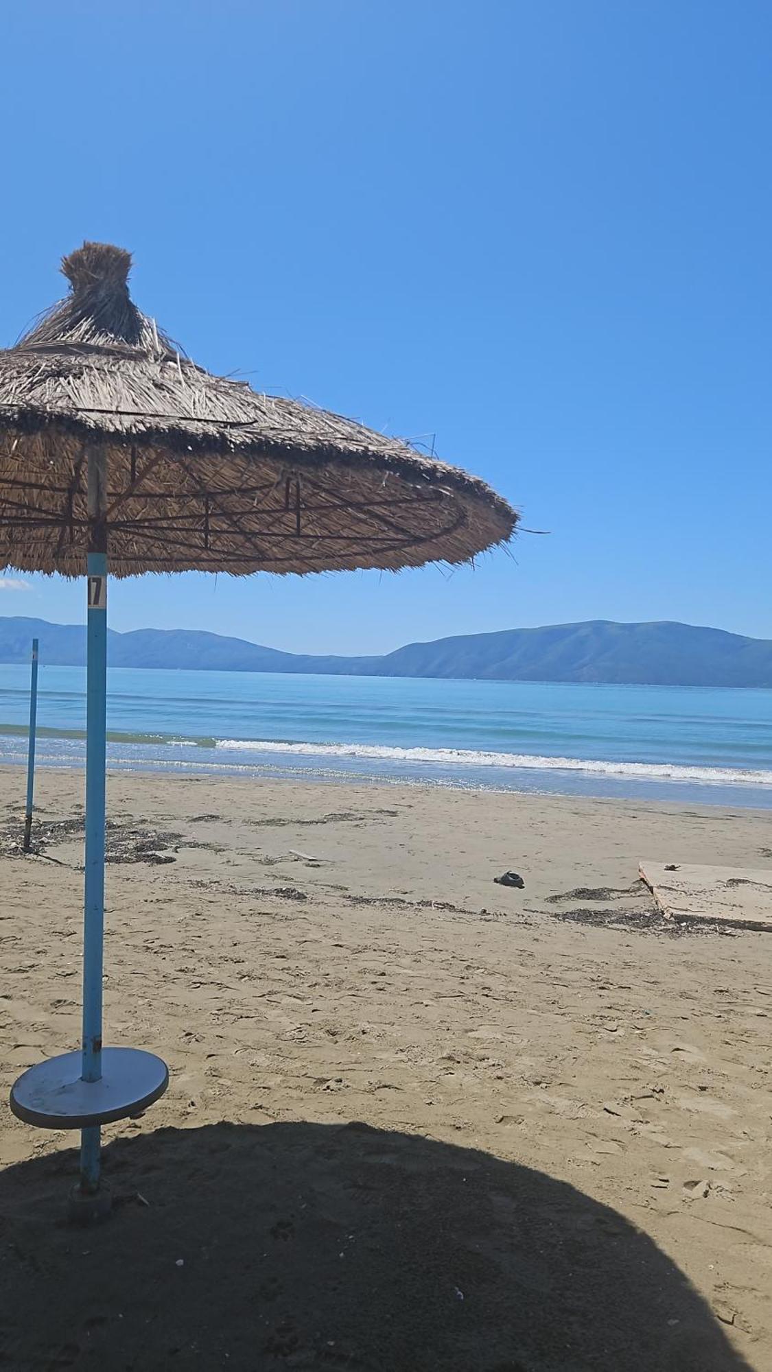 Sea & Sun Apartment Vlorë エクステリア 写真